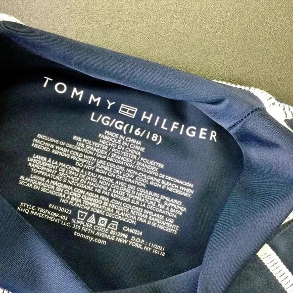 NWT Tommy Hilfiger Boy's Navy Blazer Short Sleeve Mock Neck Rashguard Size Large - Picture 4 of 10